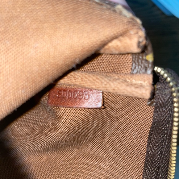 Louis Vuitton mini pochette SOLD - Picture 7 of 7